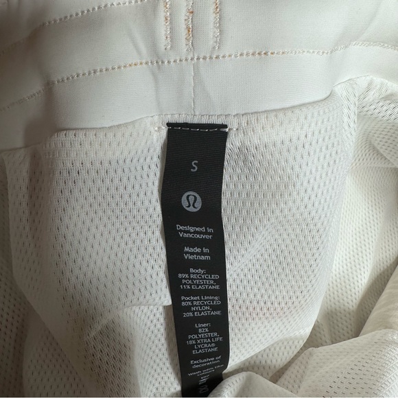 Lululemon Pool Short 7” NWT Size Small (Crunch Max Lemon Sorbet Autumn Orange) - Picture 11 of 14